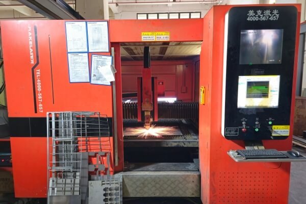 Laser Cutting Machine