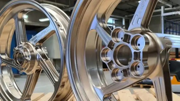 Zinc die-cast car wheels