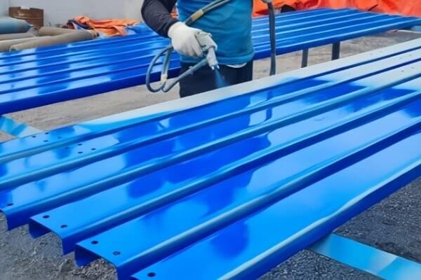 How To Spray Paint Metal