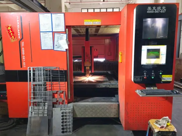 The laser cutting machine is working